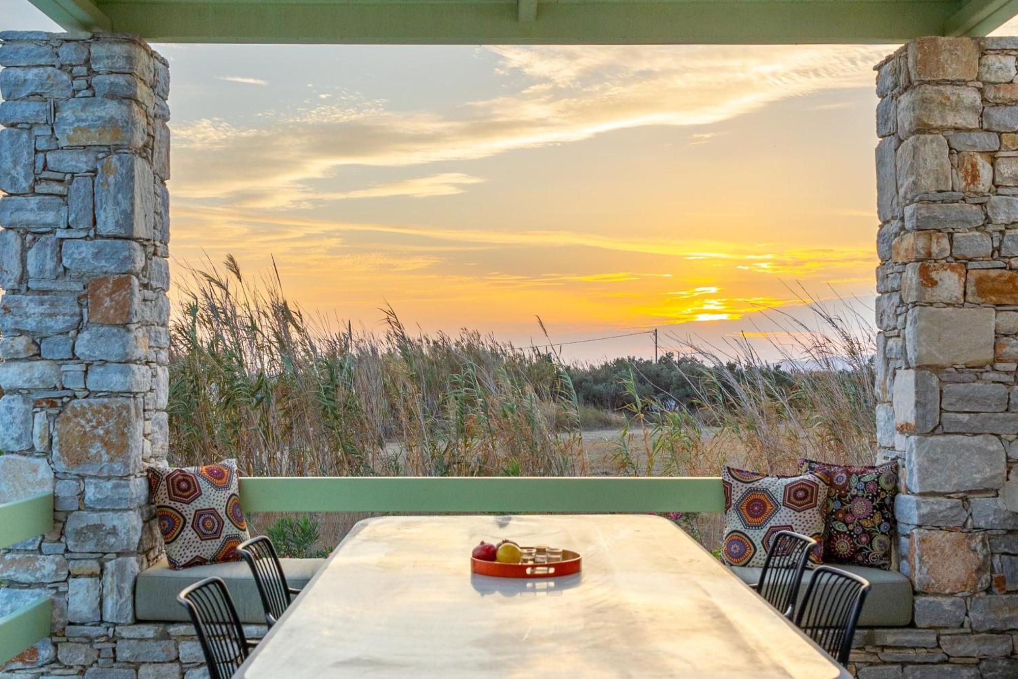 Plioni Villas & Suites Mikrí Vígla Kültér fotó